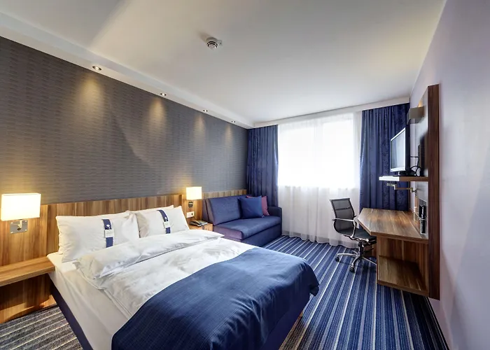 Express By Ihg Hotell 3*