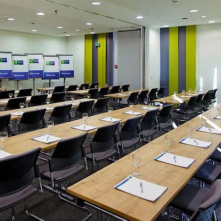 Express By Ihg Hotel 3*