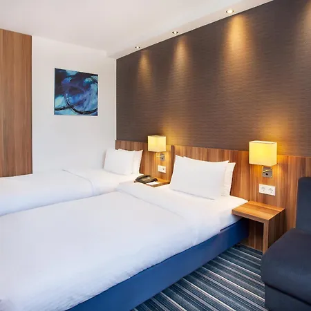 Express By Ihg 3*