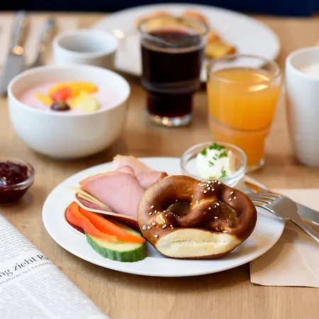 Express By Ihg Hotel