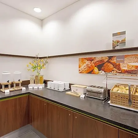 Hotel Express By Ihg 3*